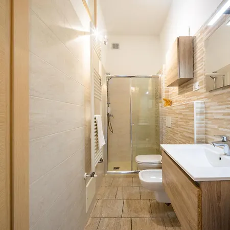 Dimora Camuzzoni * فيرونا