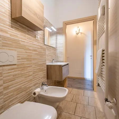 Dimora Camuzzoni * فيرونا